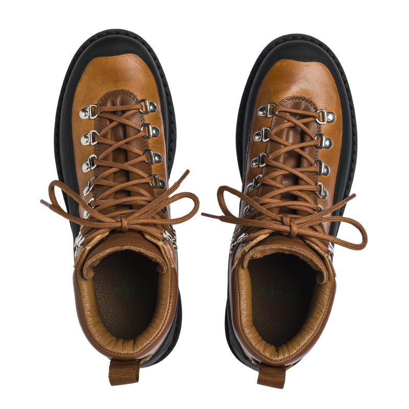 Roccia Vet Gomma Tan Bovine Leather M